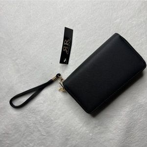 Wristlet double wallet